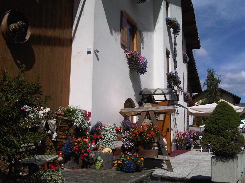 Hotel Kyrr Smart Mountain Retreat Moena Exterior foto