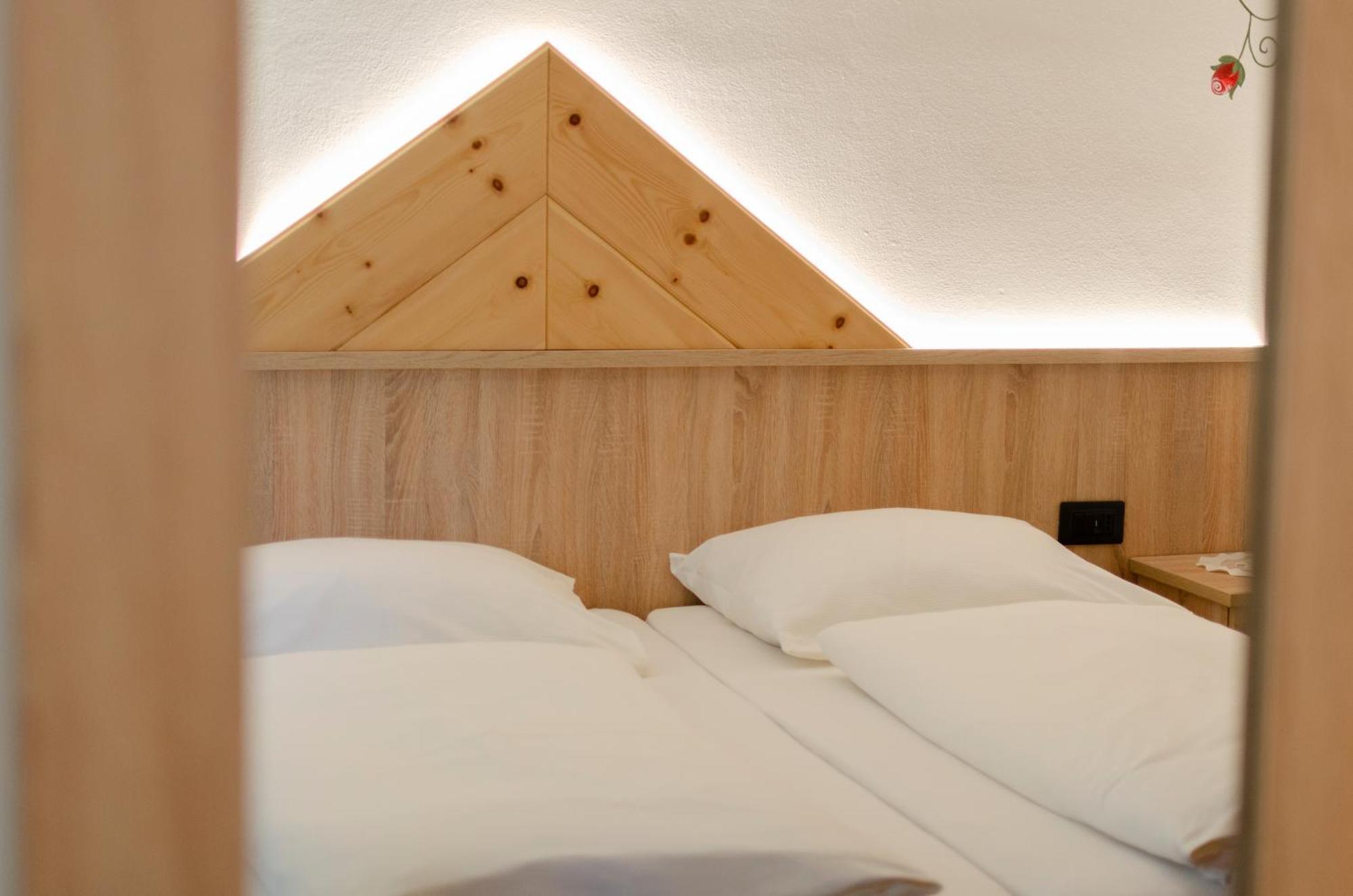 Hotel Kyrr Smart Mountain Retreat Moena Exterior foto
