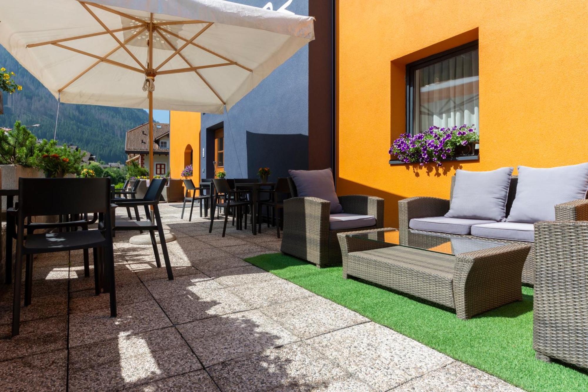 Hotel Kyrr Smart Mountain Retreat Moena Exterior foto
