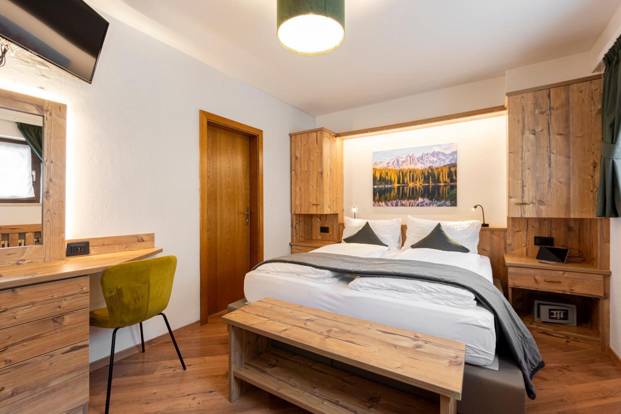 Hotel Kyrr Smart Mountain Retreat Moena Exterior foto